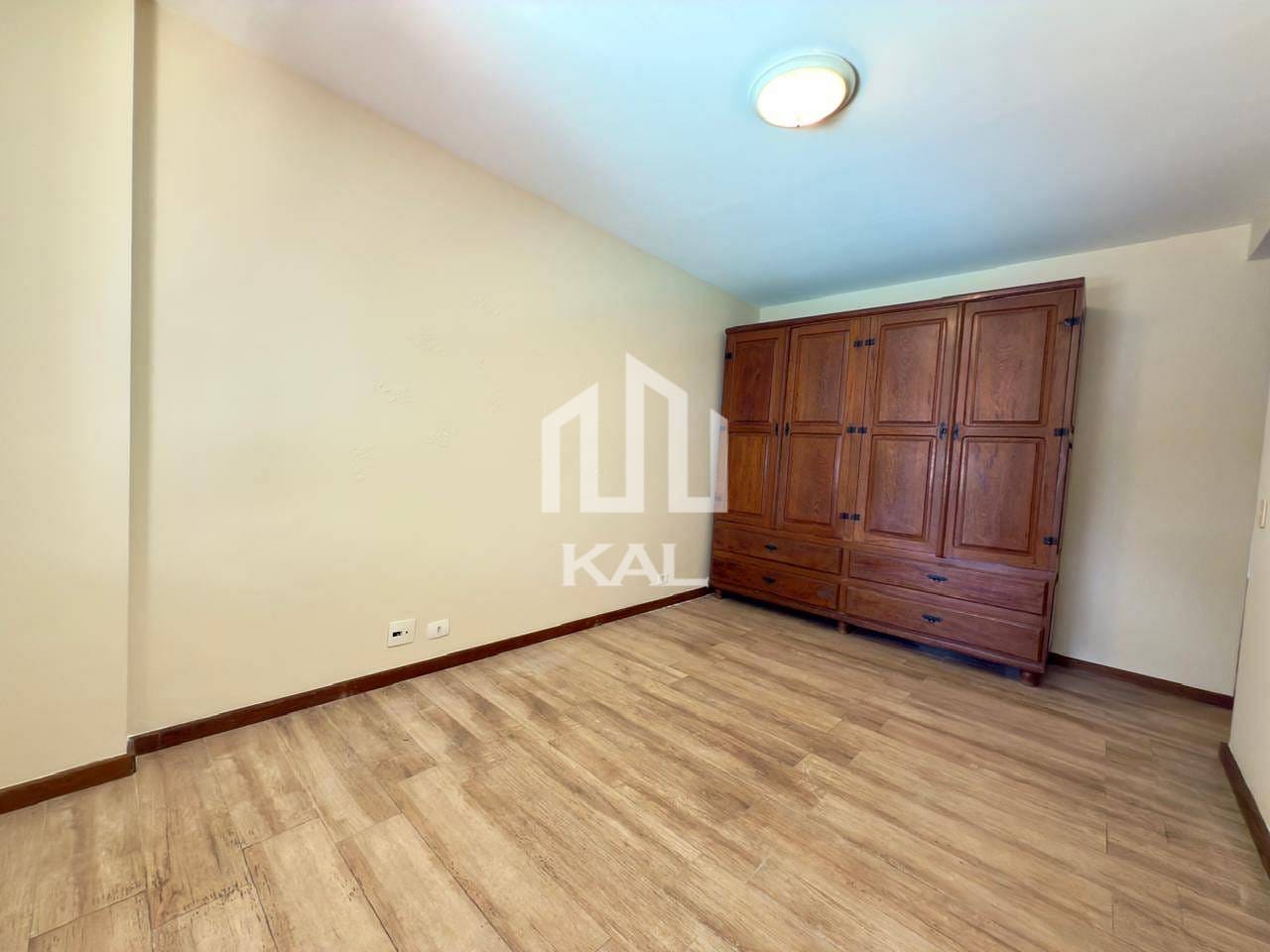 Apartamento para alugar com 2 quartos, 94m² - Foto 13
