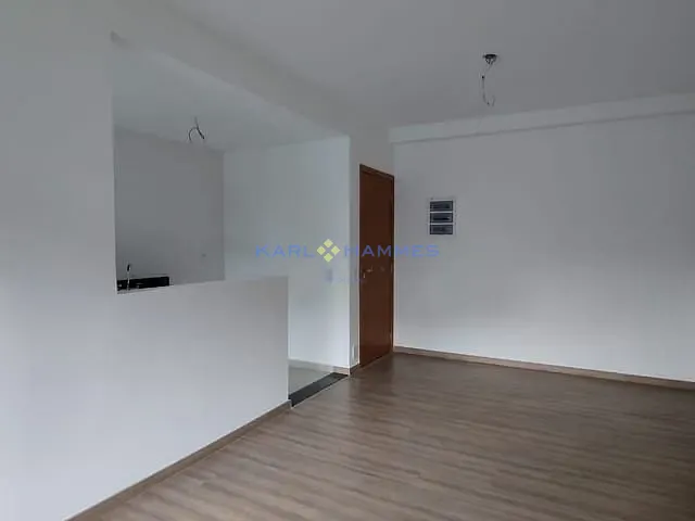 Apartamento com 80m² 3 quartos e 2 banheiros, à venda, no bairro Corrêas em Petrópolis