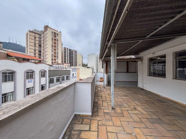 Apartamento 3 quartos e 2 banheiros, à venda, no bairro São Mateus em Juiz de Fora
