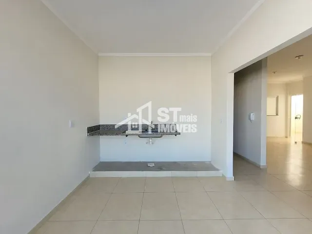 Apartamento com 92m² 3 quartos e 1 banheiro, para alugar, no bairro Morada dos Pássaros em Andradas