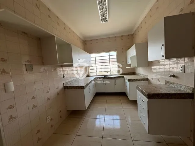 Apartamento 3 quartos e 1 banheiro, à venda, no bairro Centro em Araxá