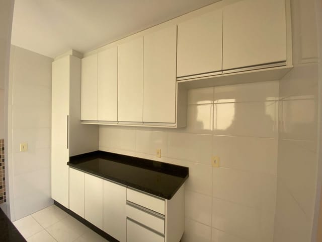 Apartamento 2 quartos e 1 banheiro, à venda, no bairro Santa Ângela em Poços de Caldas