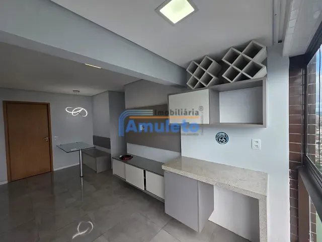 Apartamento 2 quartos e 2 banheiros, para alugar, no bairro Torre em Recife