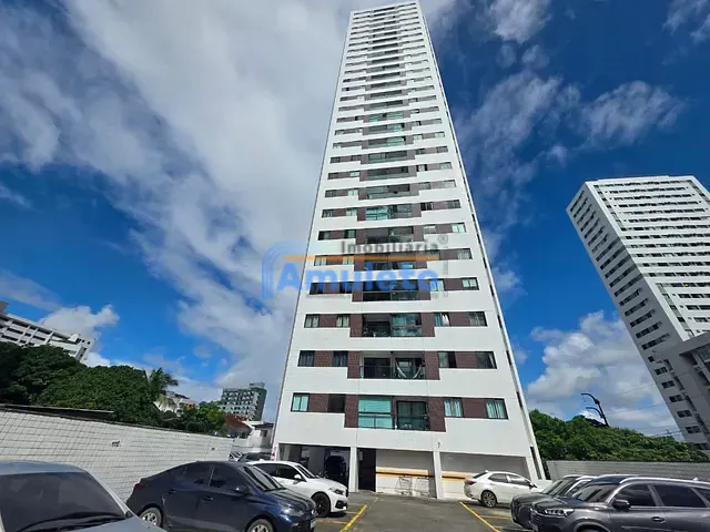 Apartamento 2 quartos e 2 banheiros, para alugar, no bairro Torre em Recife