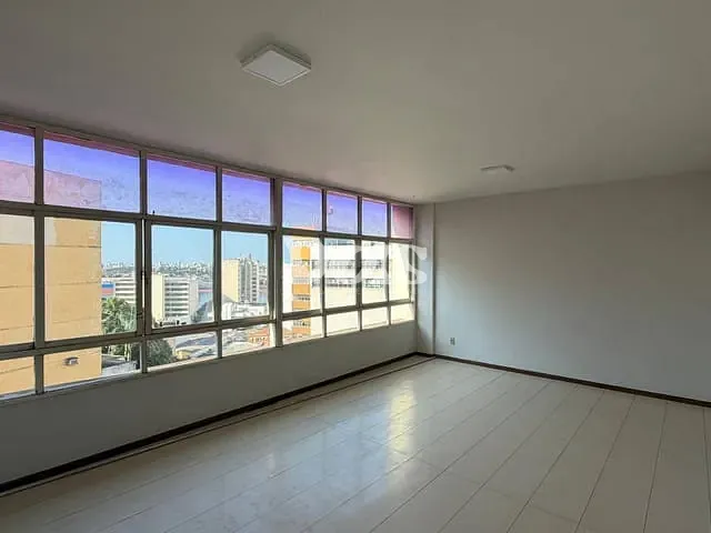 Apartamento 3 quartos e 3 banheiros, para alugar, no bairro Centro em Vitória