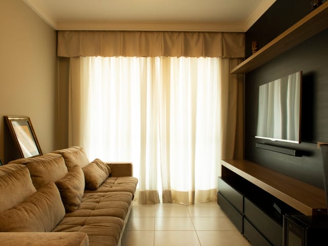 Apartamento 2 quartos e 2 banheiros, para alugar, no bairro Trindade em Florianópolis