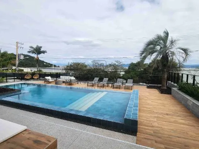 Apartamento 2 quartos e 3 banheiros, à venda, no bairro Santo Antônio de Lisboa em Florianópolis