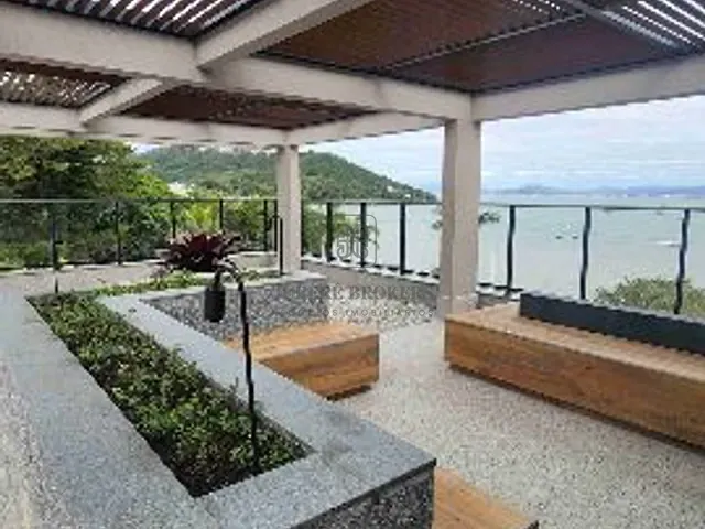 Apartamento 2 quartos e 3 banheiros, à venda, no bairro Santo Antônio de Lisboa em Florianópolis