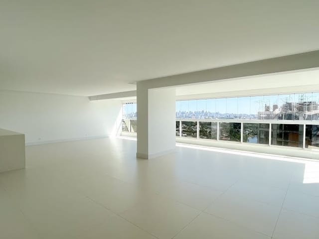 Foto do Apartamento - LaTorre - 333m² de área útil - 4 Vagas | Imobiliária GEUM