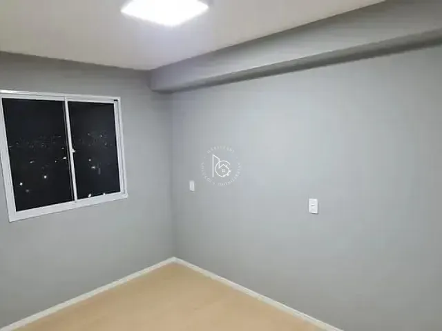 Apartamento com 37m² 2 quartos e 1 banheiro, para alugar, no bairro Vila das Bandeiras em Guarulhos