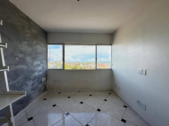 Apartamento 1 quarto e 1 banheiro, à venda, no bairro Riacho Fundo I em Brasília