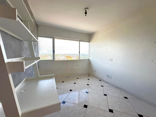 Apartamento 1 quarto e 1 banheiro, à venda, no bairro Riacho Fundo I em Brasília