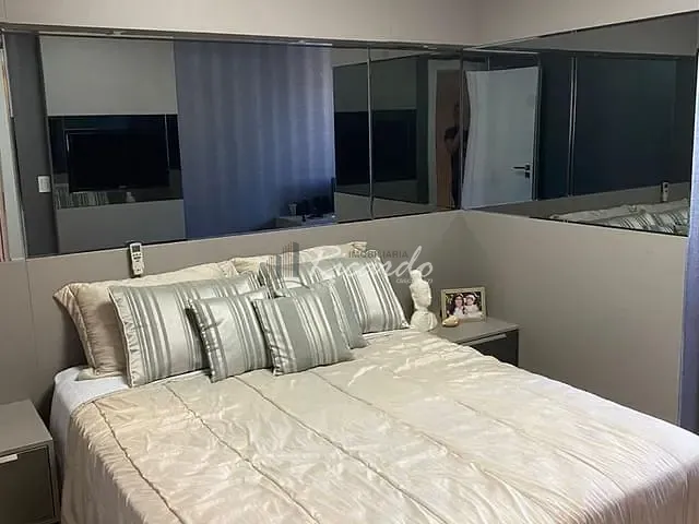 Apartamento com 251m² 4 quartos e 4 banheiros, à venda, no bairro Meia Praia em Itapema