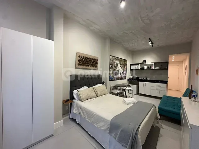 Apartamento com 42m² 1 quarto e 1 banheiro, para alugar, no bairro Copacabana em Rio de Janeiro