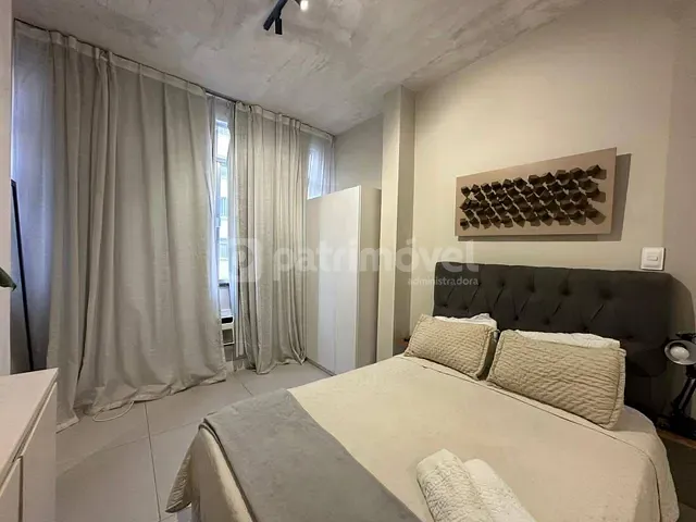 Apartamento com 42m² 1 quarto e 1 banheiro, para alugar, no bairro Copacabana em Rio de Janeiro
