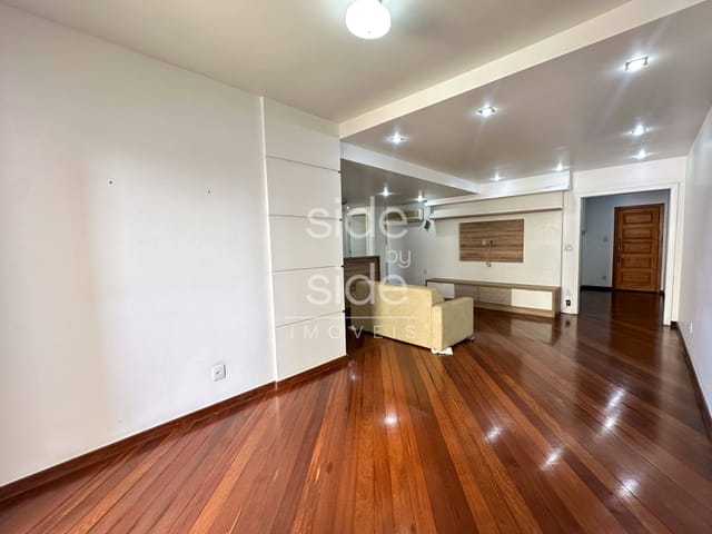 Apartamento com 176m² 3 quartos e 2 banheiros, à venda, no bairro Centro em Três Rios