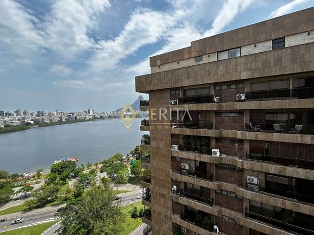 Apartamento 4 quartos e 6 banheiros, à venda ou para alugar, no bairro Lagoa em Rio de Janeiro