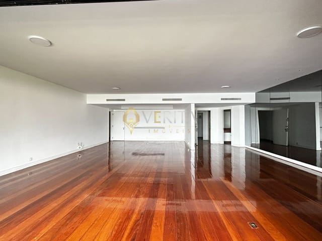 Apartamento 4 quartos e 6 banheiros, à venda ou para alugar, no bairro Lagoa em Rio de Janeiro