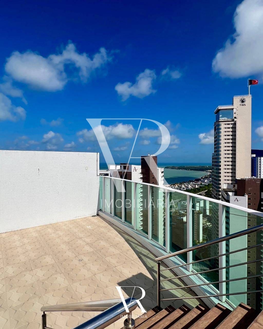 Apartamento à venda com 3 quartos, 275m² - Foto 4