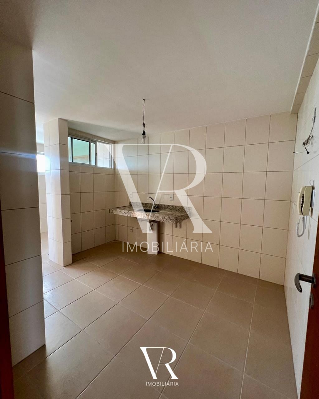 Apartamento à venda com 3 quartos, 275m² - Foto 7