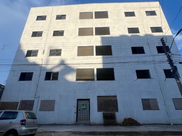 Apartamento à venda, no bairro Centro em Cambuí