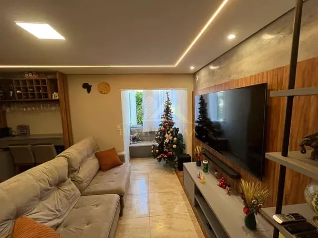 Apartamento 3 quartos e 1 banheiro, à venda, no bairro Santa Terezinha em Juiz de Fora