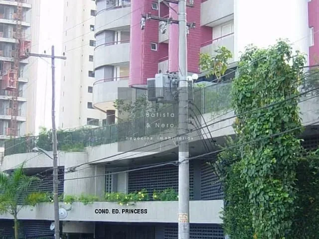 Apartamento com 210m² 3 quartos e 5 banheiros, à venda, no bairro Vila Andrade em São Paulo