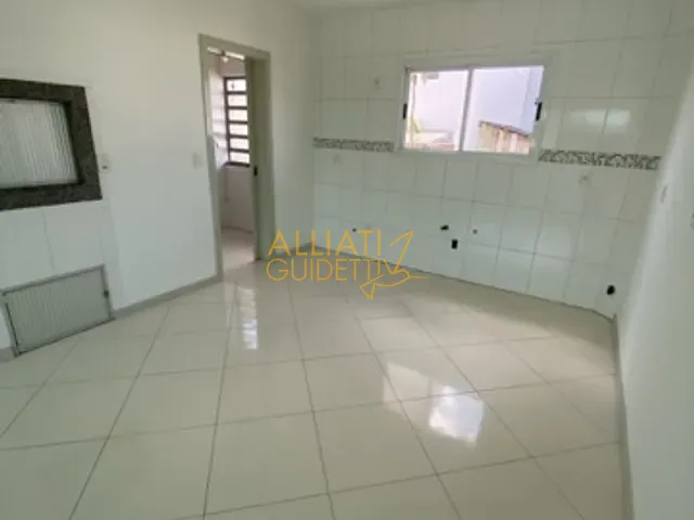 Apartamento 3 quartos e 2 banheiros, para alugar, no bairro Centro em Sapiranga