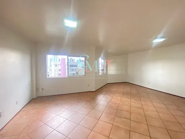 Apartamento com 176m² 3 quartos e 3 banheiros, à venda, no bairro Centro em Xanxerê