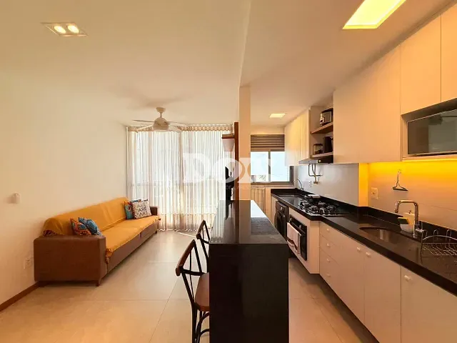 Apartamento 2 quartos e 2 banheiros, para alugar, no bairro Itapuã em Vila Velha