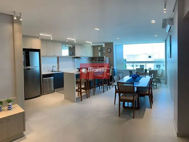 Apartamento 3 quartos e 3 banheiros, à venda, no bairro Armação em Penha