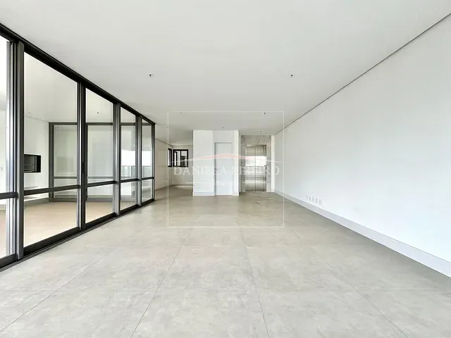Apartamento 3 quartos e 4 banheiros, à venda, no bairro Gleba Fazenda Palhano em Londrina