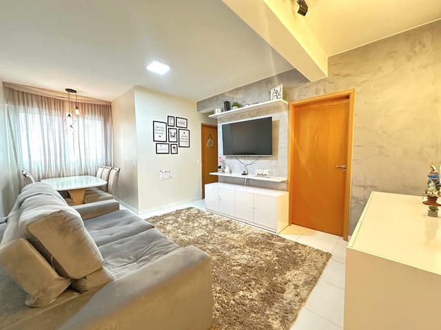Apartamento 2 quartos e 2 banheiros, à venda, no bairro Setor Industrial (Taguatinga) em Brasília