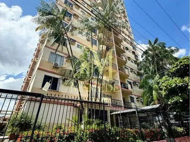 Apartamento 4 quartos e 2 banheiros, à venda, no bairro Campina em Belém