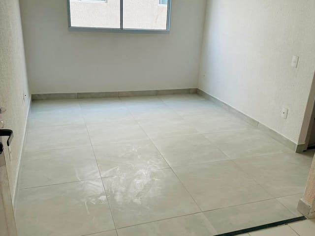 Apartamento 2 quartos e 1 banheiro, à venda, no bairro Residencial Porto Dourado em Goiânia