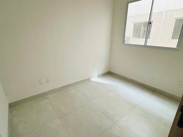 Apartamento 2 quartos e 1 banheiro, à venda, no bairro Residencial Porto Dourado em Goiânia