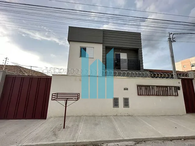 Apartamento 2 quartos e 2 banheiros, à venda, no bairro Monte Verde em Poços de Caldas