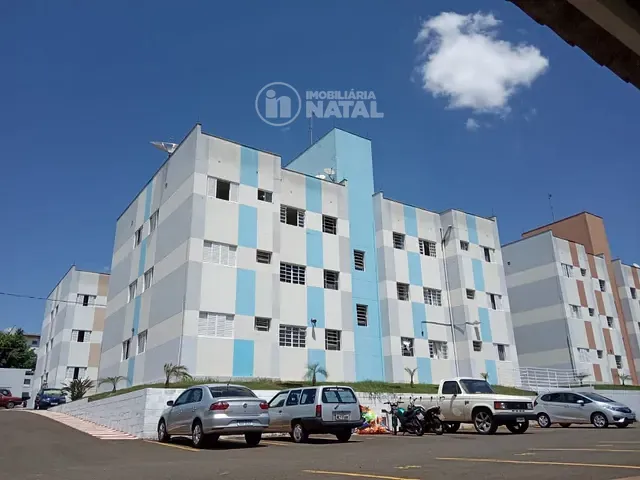 Apartamento 2 quartos e 1 banheiro, à venda, no bairro Jardim Strass em Londrina