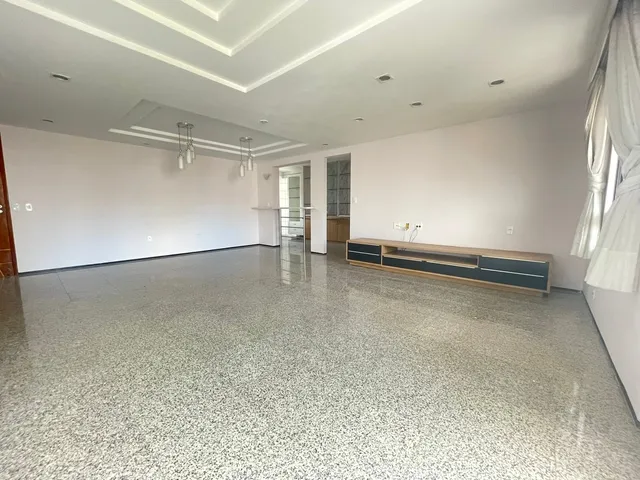 Apartamento 4 quartos e 4 banheiros, à venda, no bairro Guararapes em Fortaleza