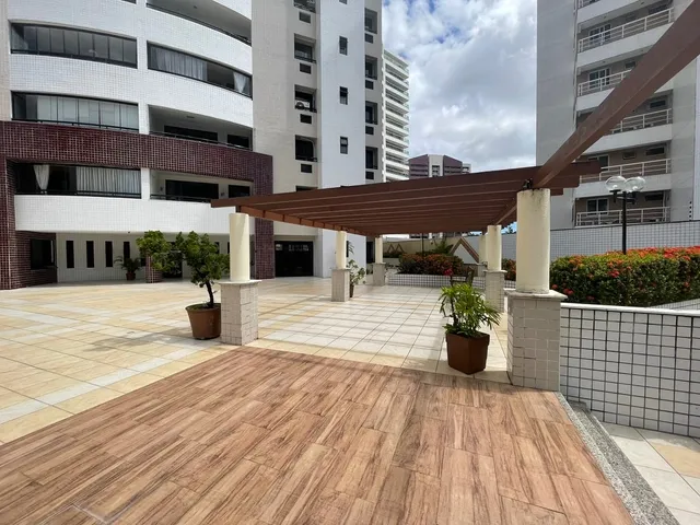 Apartamento 4 quartos e 4 banheiros, à venda, no bairro Guararapes em Fortaleza