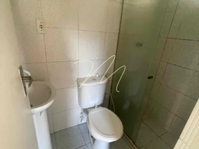 Apartamento 2 quartos e 1 banheiro, para alugar, no bairro Nossa Senhora da Vitória em Ilhéus