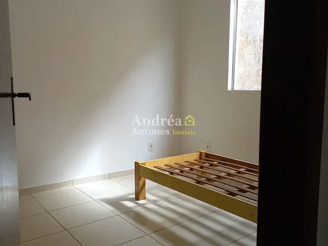 Apartamento 2 quartos e 1 banheiro, à venda, no bairro Vinhateiro em São Pedro da Aldeia