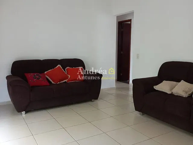 Apartamento 2 quartos e 1 banheiro, à venda, no bairro Vinhateiro em São Pedro da Aldeia