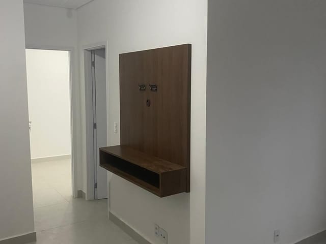 Apartamento 2 quartos e 1 banheiro, para alugar, no bairro Jardins do Império em Indaiatuba