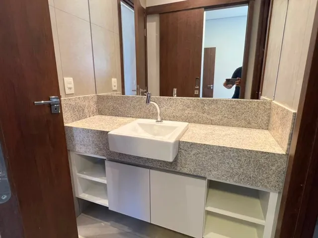 Apartamento 3 quartos e 4 banheiros, para alugar, no bairro Graciosa - Orla 14 em Palmas