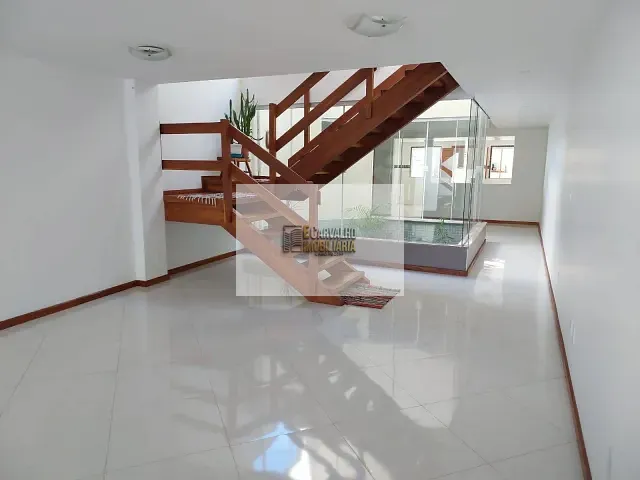 Casa 4 quartos e 4 banheiros, à venda, no bairro Pontal em Ilhéus