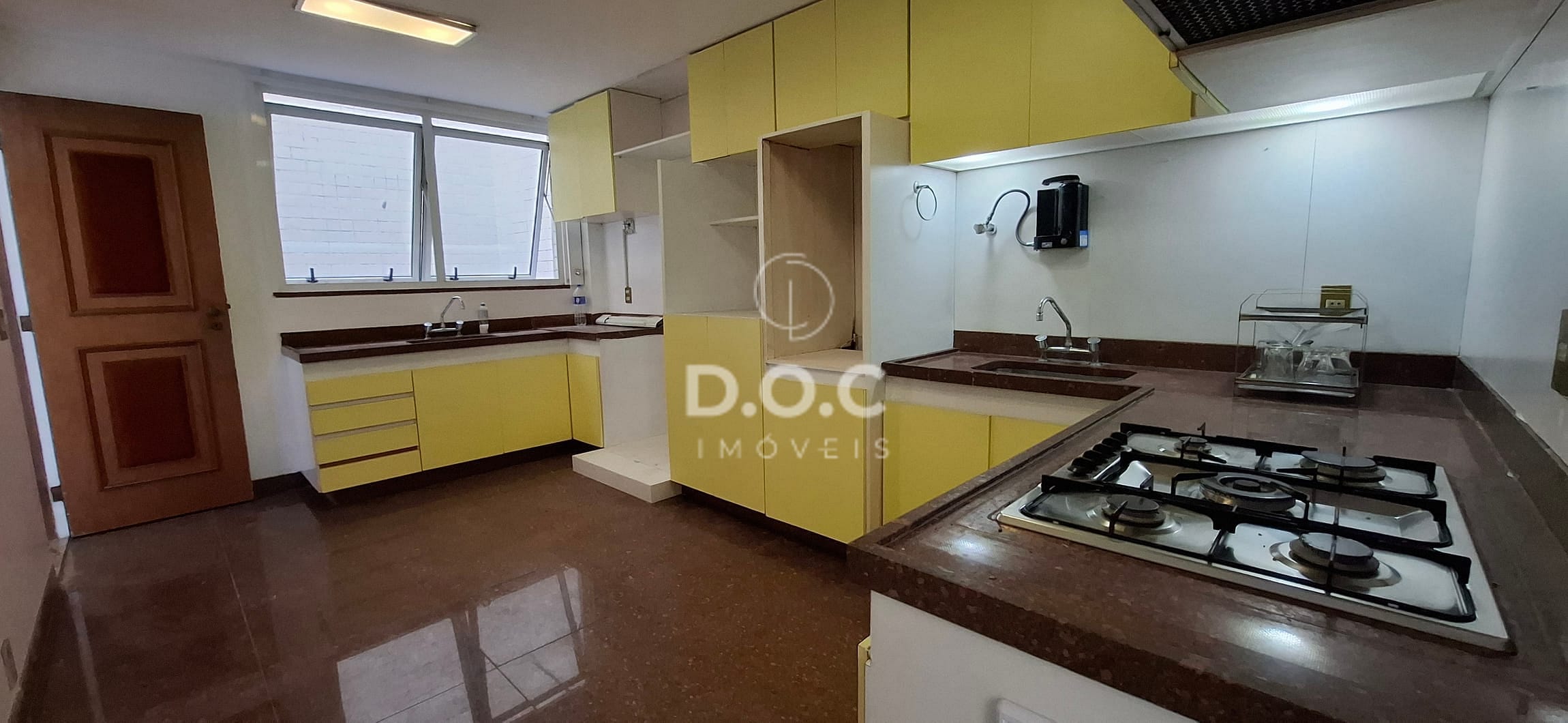 Apartamento para alugar com 3 quartos, 145m² - Foto 20