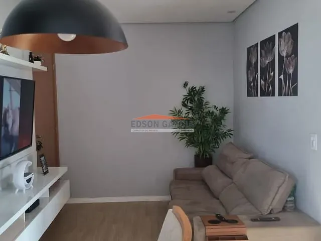 Apartamento 2 quartos e 1 banheiro, à venda, no bairro Caguassu em Sorocaba