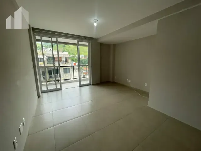 Apartamento com 110m² 3 quartos e 2 banheiros, à venda, no bairro Caonze em Nova Iguaçu