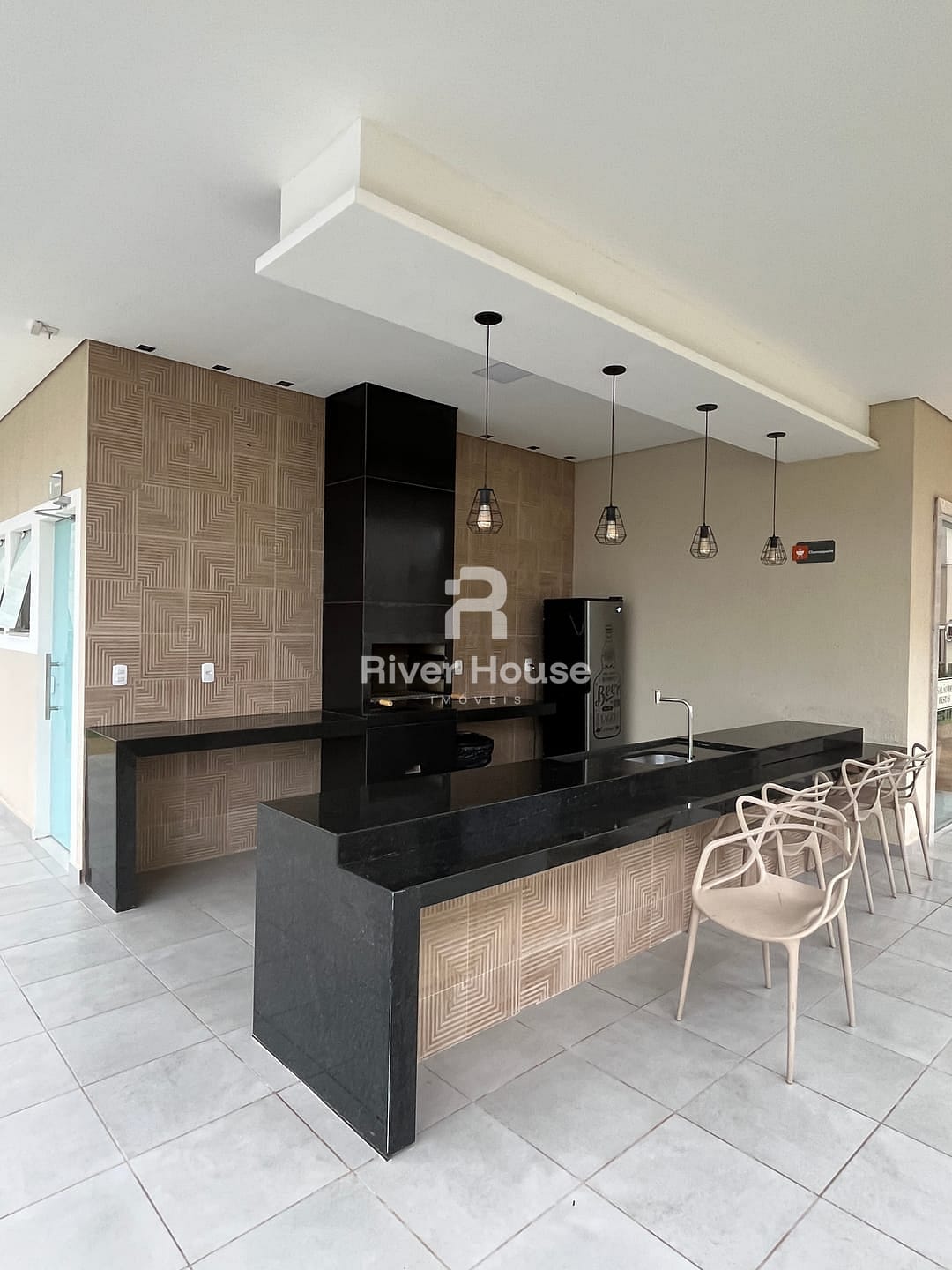 Apartamento para alugar com 2 quartos, 42m² - Foto 4
